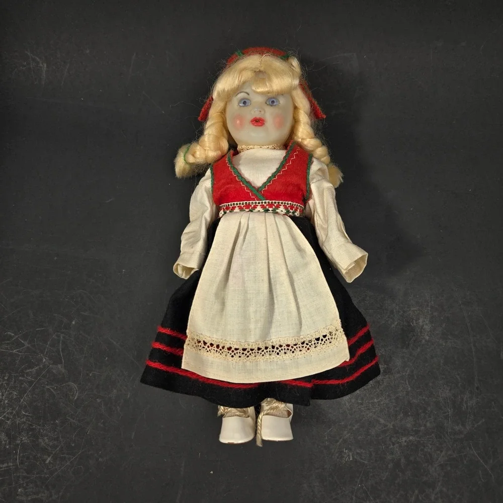 Vintage Italian Souvenir Doll Traditional Folk Costume Made in Italy 10 Inch